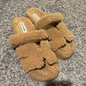 Steve Madden Tan Fuzzy Sandals